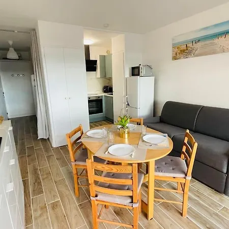 A 350m De La Plage, Terrasse Ouverte, Clim Daire